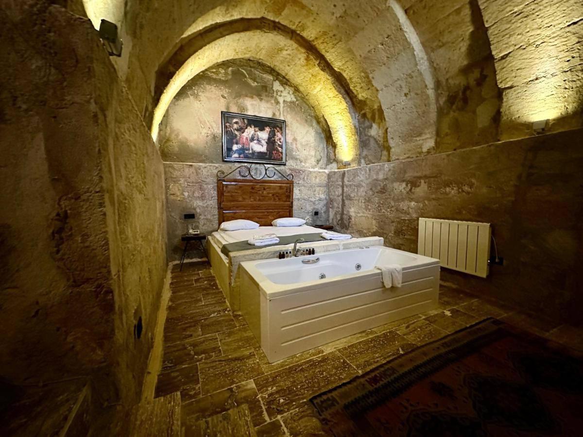 Harkasos Cave Hotel Ürgüp Bagian luar foto